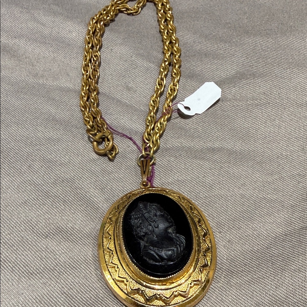 Vintage Gold Necklace with Black Cameo Pendant